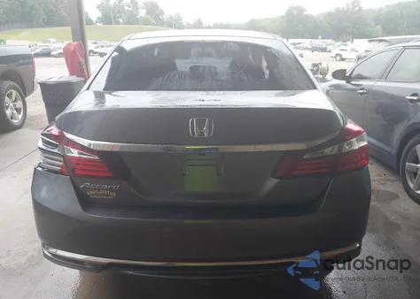 2016 Honda Accord Lx z USA, uszkodzony, nr VIN 1HGCR2F38GA155630
